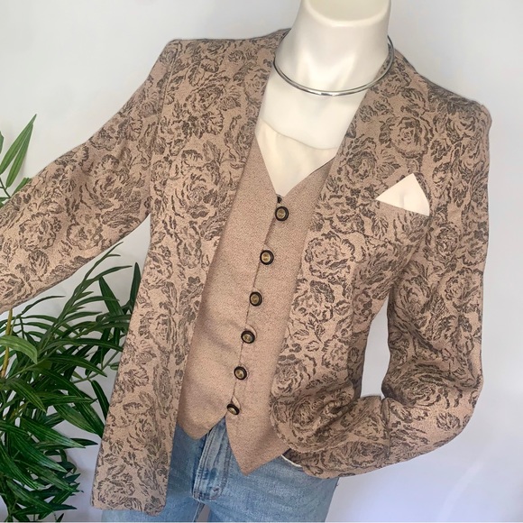 v i n t a g e :: Unique Romantic Victorian Blazer & Built In Vest - Picture 2 of 15